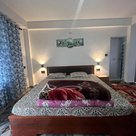 Pradhan Homestay Mirik - Homestay Beside Mirik Lake Ngoại thất bức ảnh