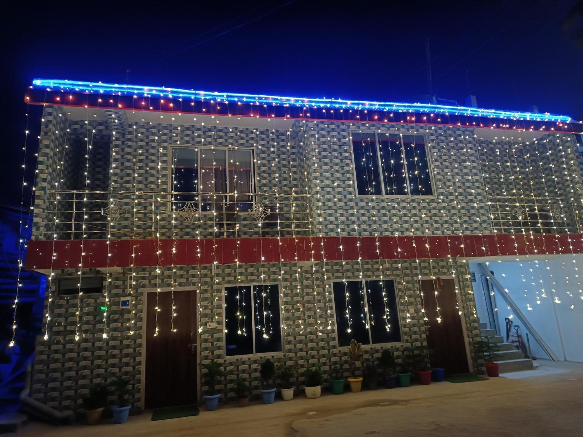 Pradhan Homestay Mirik - Homestay Beside Mirik Lake Ngoại thất bức ảnh