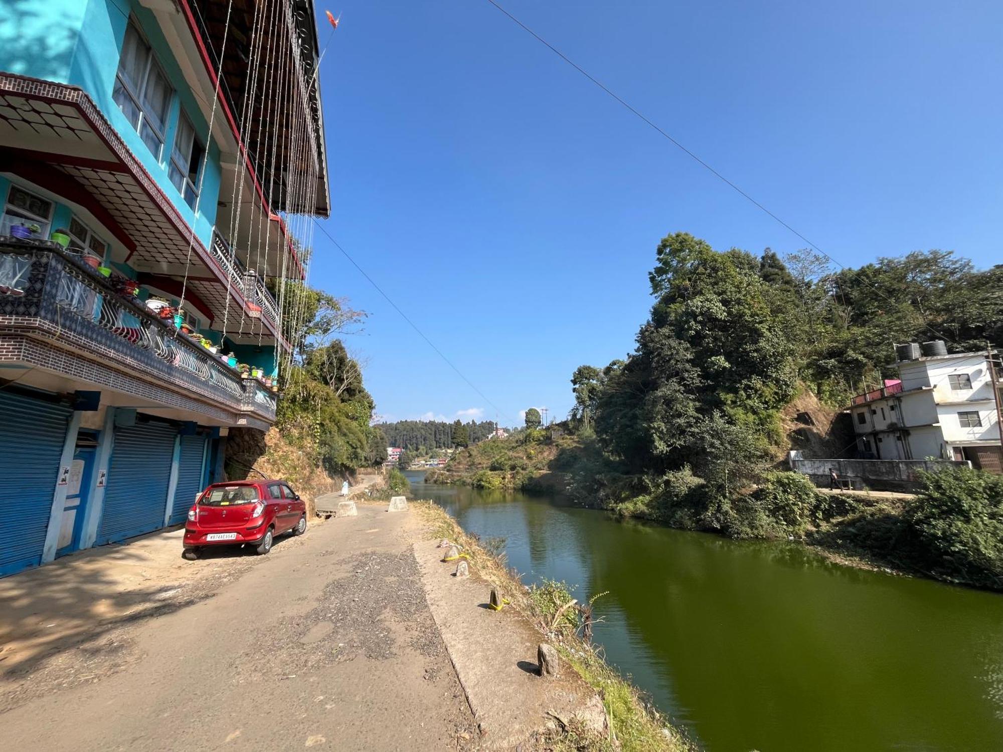 Pradhan Homestay Mirik - Homestay Beside Mirik Lake Ngoại thất bức ảnh