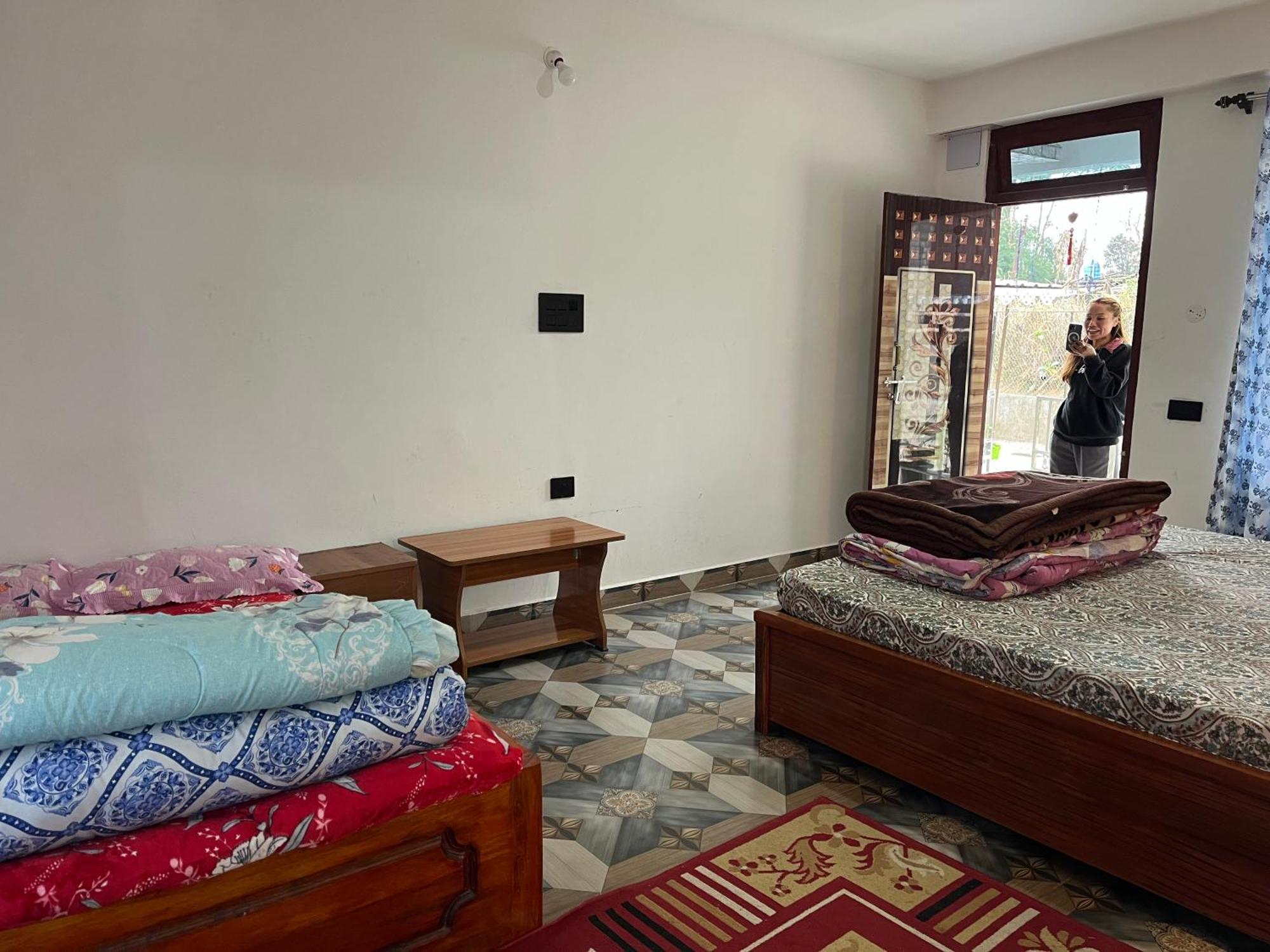 Pradhan Homestay Mirik - Homestay Beside Mirik Lake Ngoại thất bức ảnh