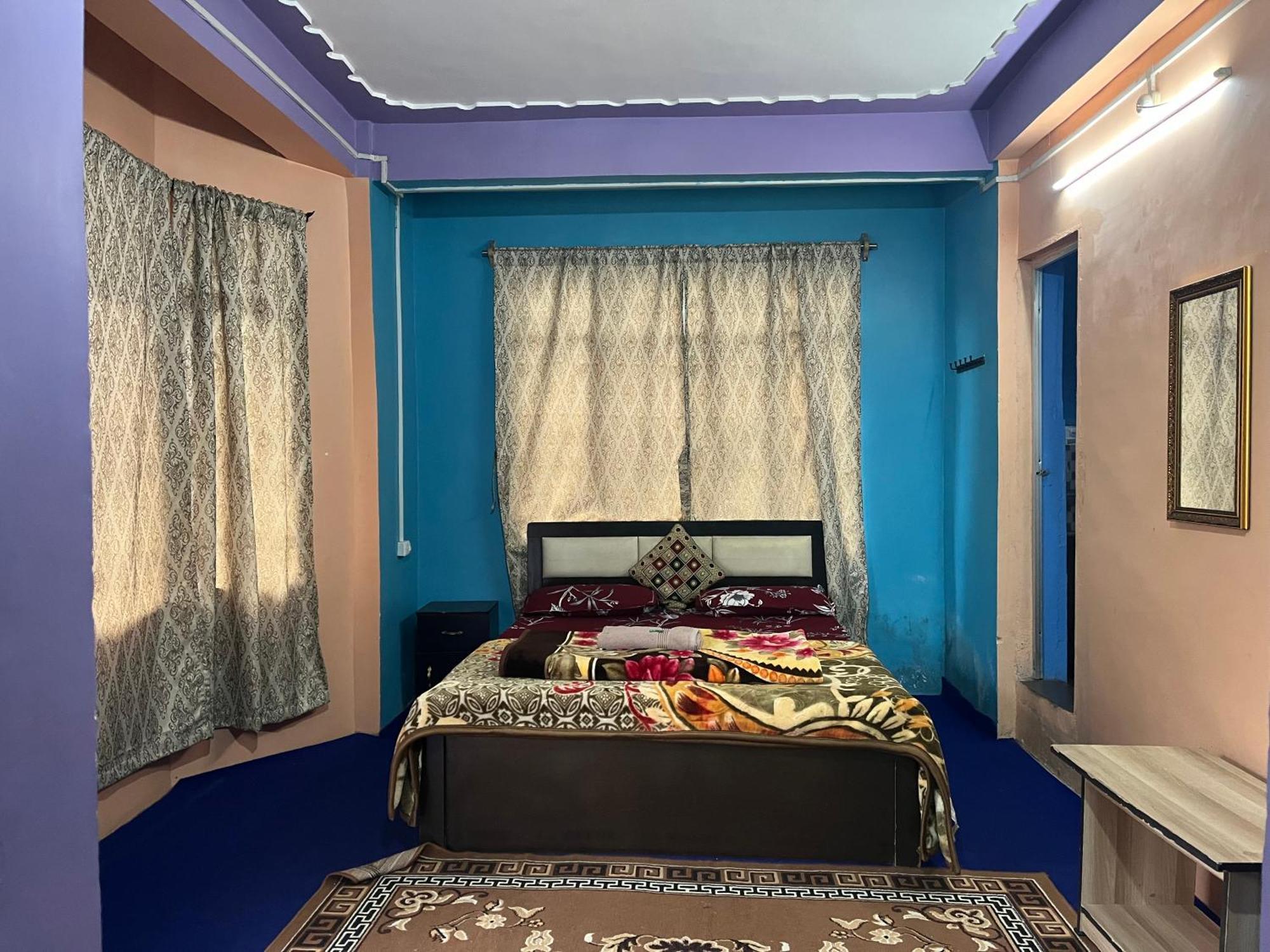 Pradhan Homestay Mirik - Homestay Beside Mirik Lake Ngoại thất bức ảnh